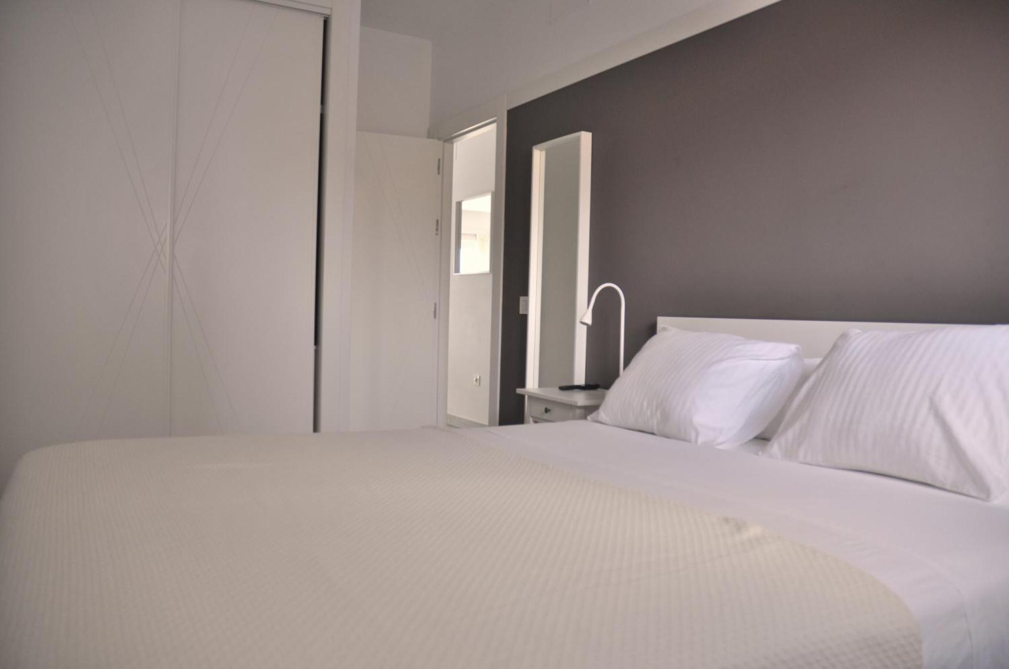 Valinor Apartments Boliches Фуeнхирола Екстериор снимка